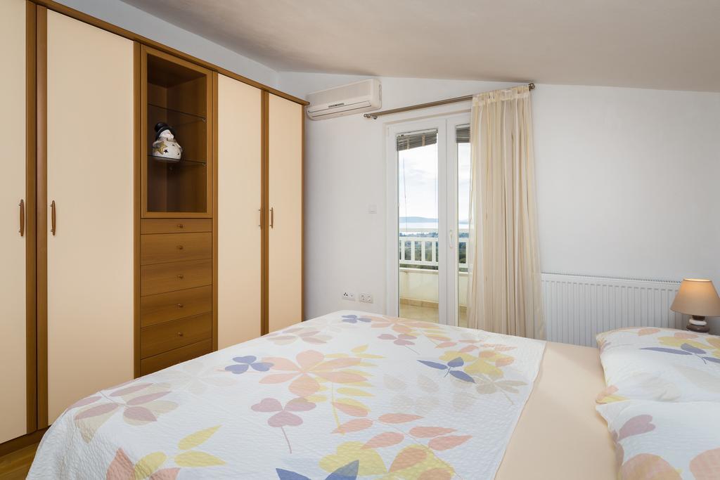 Apartment Marelux Kastela Exterior photo