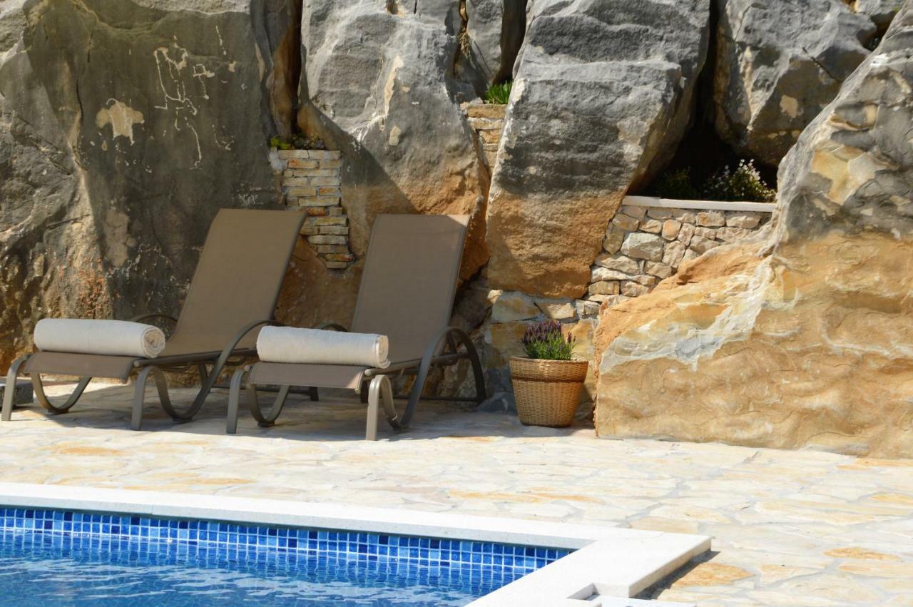 Apartment Marelux Kastela Exterior photo